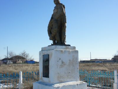 Памятник "Женщине-защитнице"