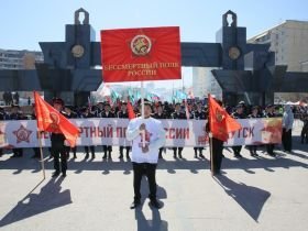 Фото. В Якутске акция «Бессмертный полк» собрала более 50 тысяч человек