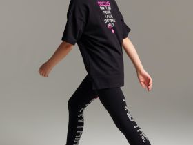 Фуфайка трикотажная для девочек (футболка)