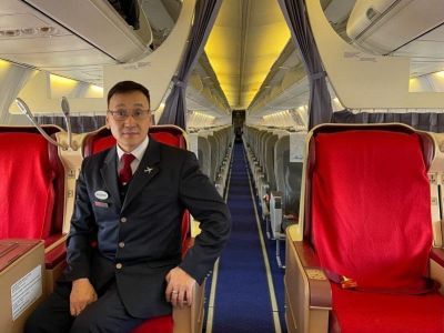 Бортпроводник авиакомпании «Якутия» Владимир Бурнашев — о своем профессиональном пути