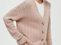 Кардиган с рельефным узором