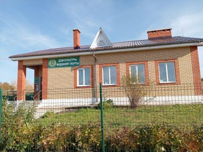 Верхнекармальский сельский клуб