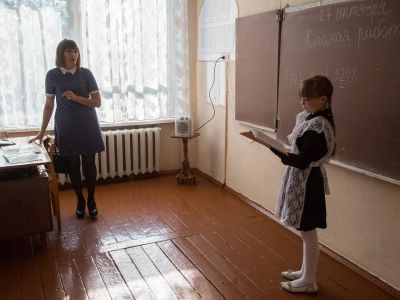 Минпросвещения: Учителя до 55 лет смогут рассчитывать на 1 млн рублей при переезде в глубинку