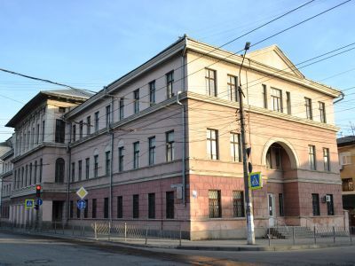 Губернские присутственные места (архитектор И.Ф.Колодин)