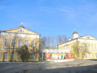 Здание театральной школы