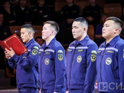 В Якутии спасателям вручили государственные награды