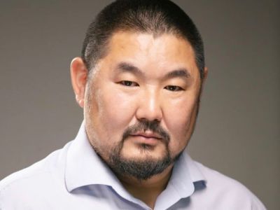 По предварительным данным, на выборах главы Олекминского района побеждает Николай Харбин