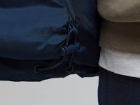 Утепленная куртка с капюшоном