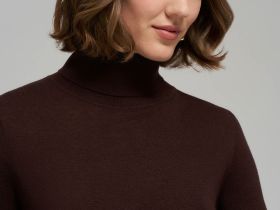 Свитер женский