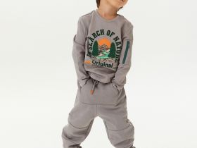 Брюки для маленького мальчика