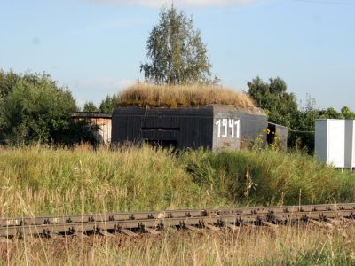 Два памятника-дота на рубеже обороны советских войск в 1941 г.