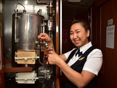 В компании «Железные дороги Якутии» открыта вакансия проводника пассажирских вагонов