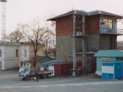 Здание, в котором формировались воинские эшелоны тихоокеанцев для отправки на фронты Великой Отечественной войны