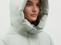 Утепленное пальто с поясом