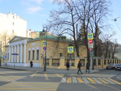 Ограда городской усадьбы (Лопухиных - Станицкой)