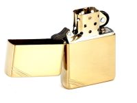 Зажигалка ZIPPO Vintage™ с покрытием High Polish Brass