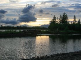 Река Индигирка. Через Ущелье Восторга и Восхищения! Маршрут: п.Усть-Нера - с.Хонуу