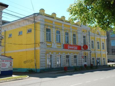 Городская усадьба (жилой дом с лавкой)