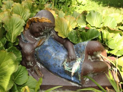 Скульптура «Девочка с олененком» (искусственный камень)