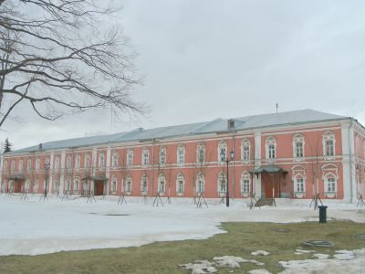 Два Братских корпуса