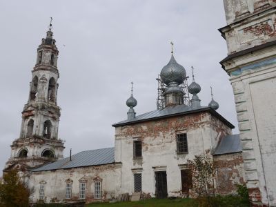 Успенская церковь с живописью