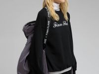 Удлиненный пуховик с капюшоном