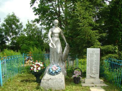 Братская могила воинов Советской Армии, погибших в 1944 г.