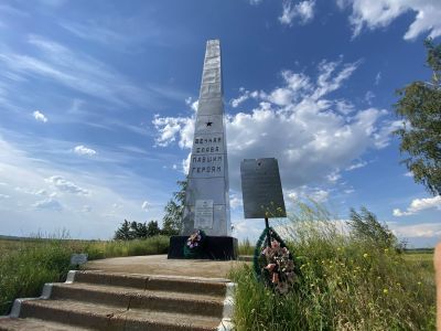Братская могила советских воинов, погибших в годы Великой Отечественной войны