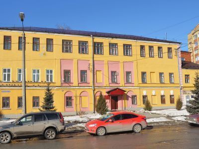 Дом Пчелиной