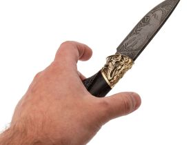 Кованый нож Юрский, дамасская сталь, рукоять карельская береза, художественное травление