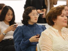 В Якутске запустили автобусы с аудиогидами по легендам долины Туймаады и историям водителей