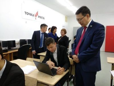 Министр образования и науки Якутии посетил Мегино-Кангаласский улус