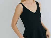 Топ на бретелях с баской, Черный