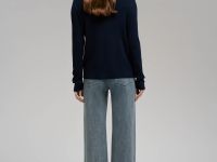 Легкий базовый джемпер прямого кроя