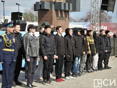 Госдума рассмотрит законопроект о призыве на военную службу в течение года