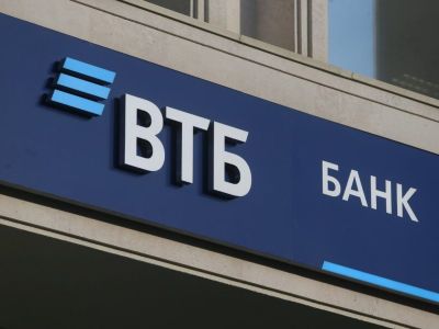 Опрос ВТБ: 38% дальневосточников без колебаний обратятся к роботу в отделении банка