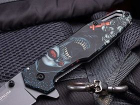 Складной нож Boker Screaming Skull, сталь 440А, рукоять нержавеющая сталь