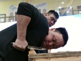 Названы победители 15-й выставки кузнечного искусства Якутии «Дархан Уус»