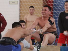 В селе Хатассы выявлены чемпионы Якутска по мас-рестлингу