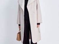 Стеганое пальто прямого кроя