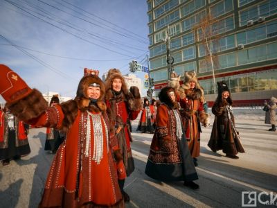В Якутске состоялось десятое шествие в национальных костюмах народов республики