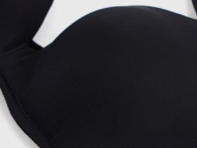 Бюстгальтер с формованными чашками, Черный