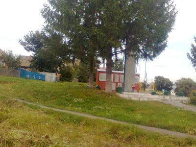 Братская могила 86 советских воинов, погибших в 1941 и 1943 гг. в боях с немецко-фашистскими захватчиками