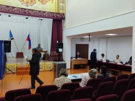 Фотоподборка: как проходит Единый день голосования в Якутии