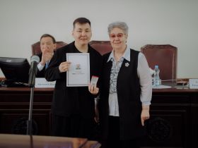 Работников культуры поздравили с профессиональным праздником