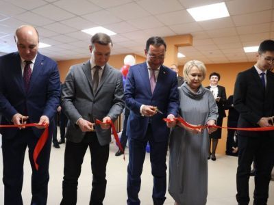 В Мирном открыли современный пристрой к школе № 1