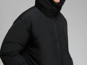 Утепленное пальто с утяжниками на талии