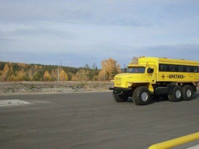 Вездеходный автобус «Арктика» прошел испытания в Якутии