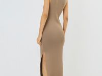 Вязаное платье в рубчик с воротником-стойкой, Коричневый