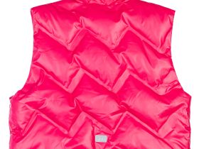 Жилет текстильный с полиуретановым покрытием для девочек